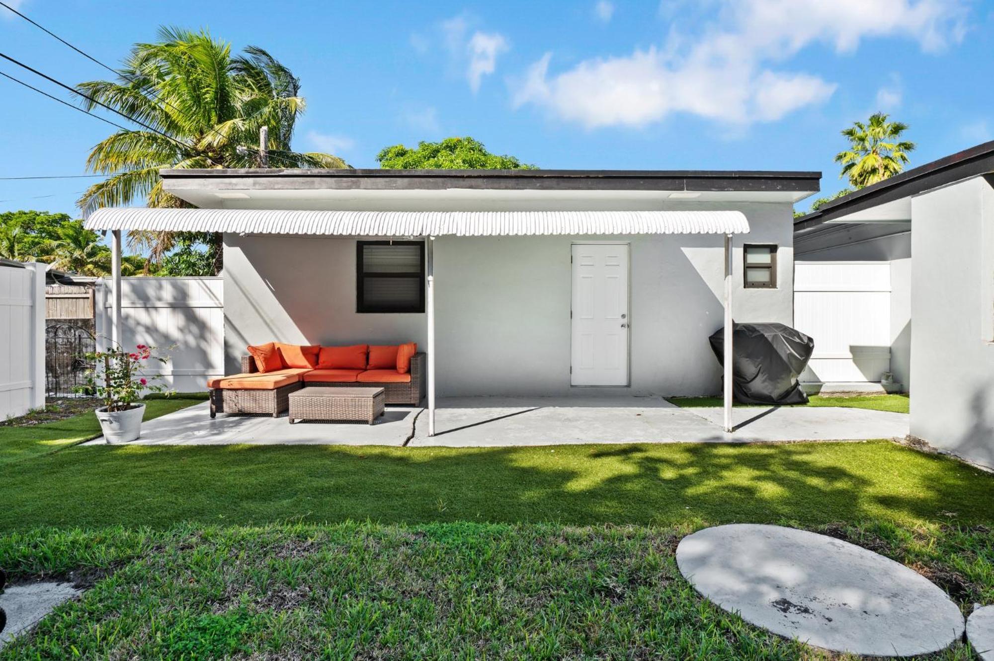 3 Bedroom And 2 Bath North Miami, Florida Exterior foto